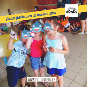 Hopla marionnette kangourou de Petits Bonds fabrique une marionnette à bouche animée requin au centre aéré